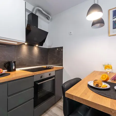 Studio Libar, Apartman